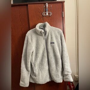 Patagonia NWOT Gray Fleece Jacket